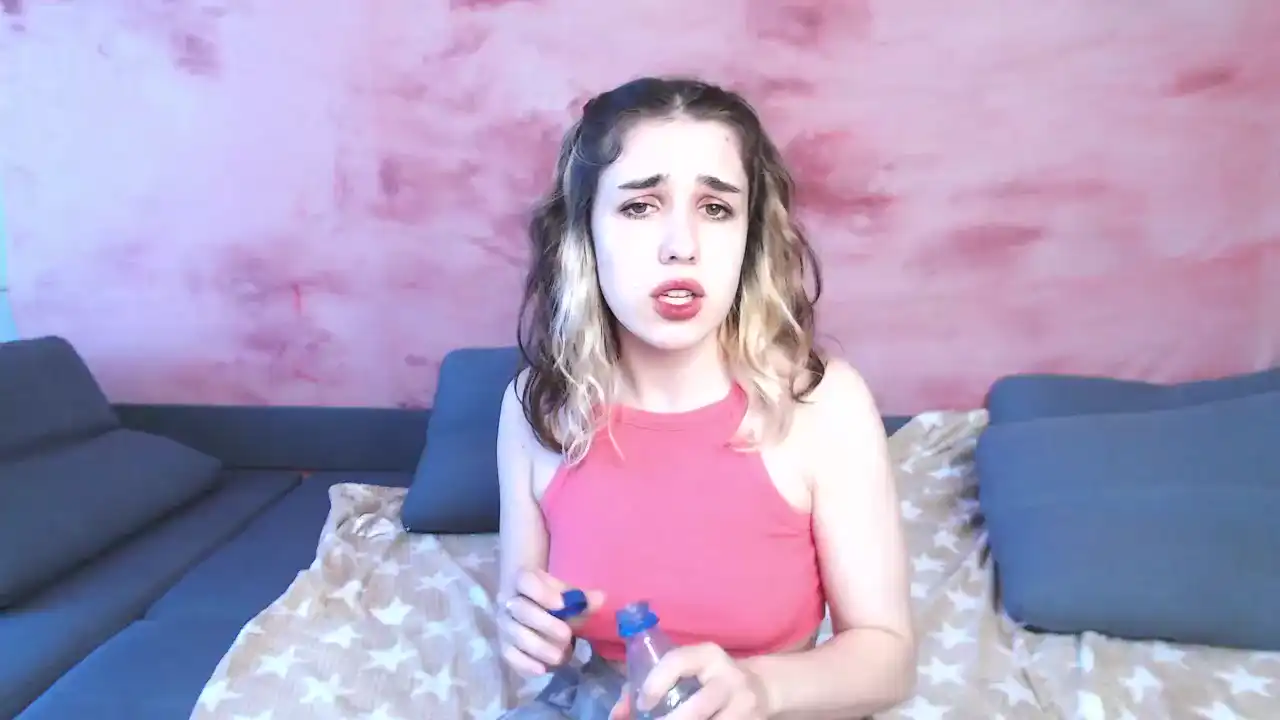 Ellawalker – Amateur.tv Record Video – 2025-01-21 22:58:53