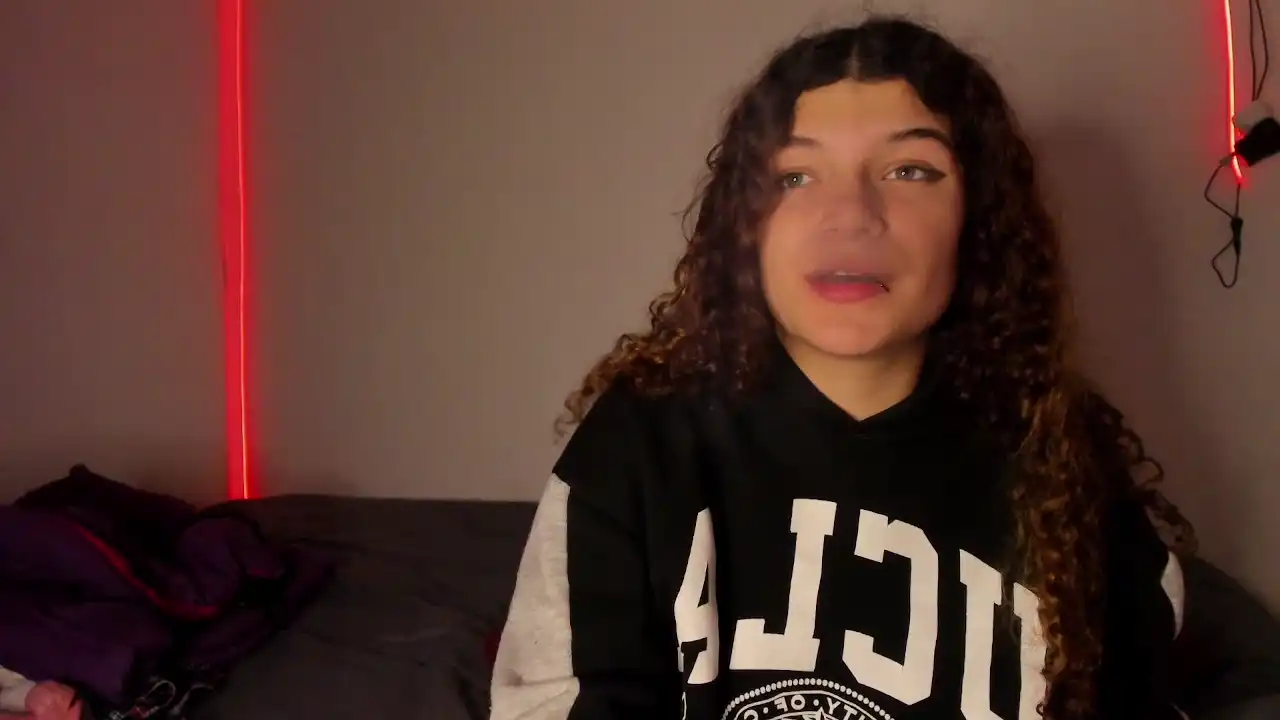 Wendybeckett – Xlovecam Record Video – 2025-04-04 06:31:18