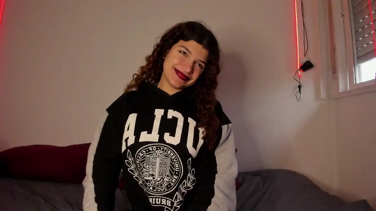 Wendybeckett – Xlovecam Record Video – 2025-08-05 20:19:55