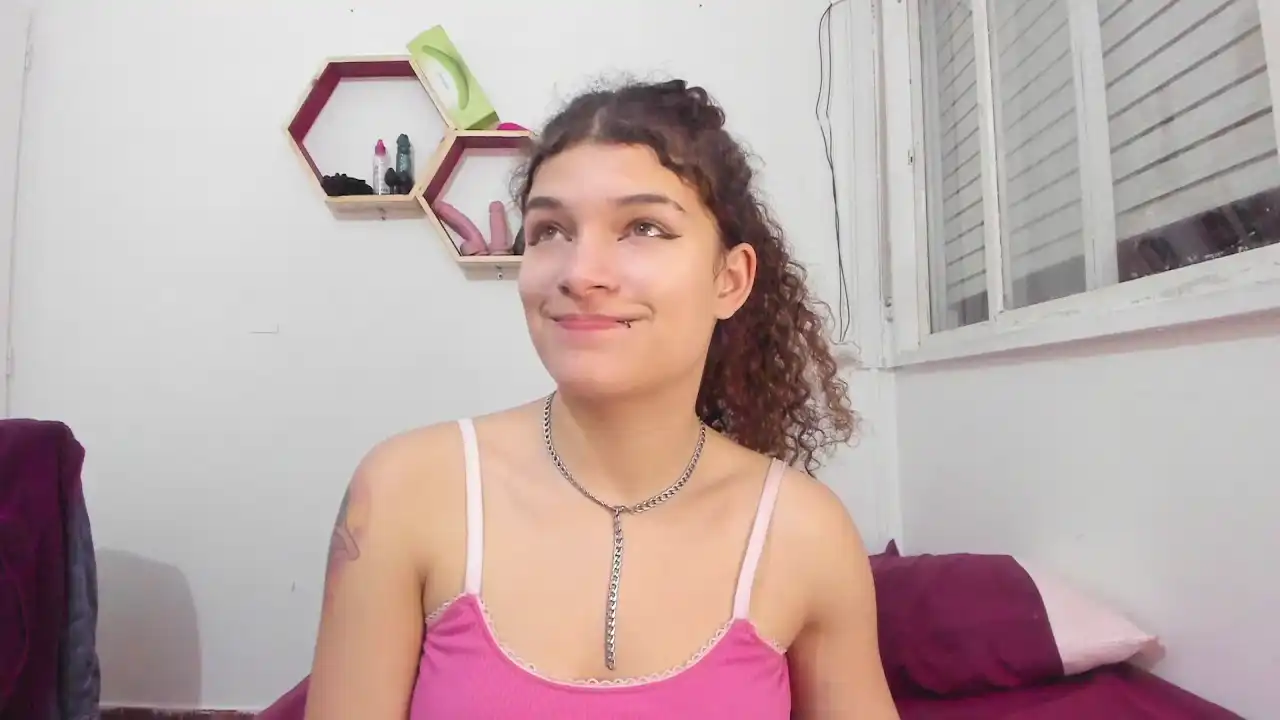 Wendybeckett – Xlovecam Record Video – 2025-06-06 08:27:33