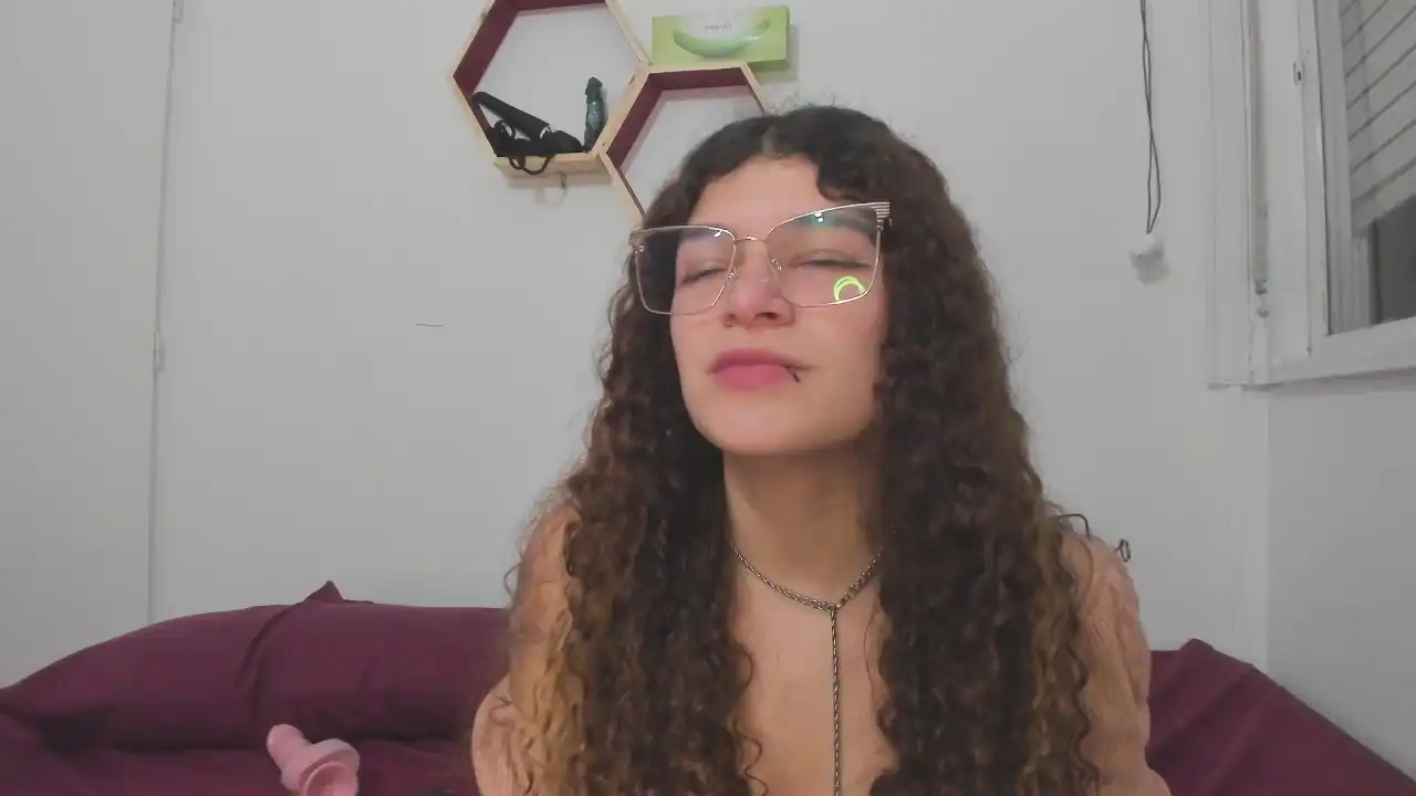 Wendybeckett – Xlovecam Record Video – 2025-12-15 20:01:02