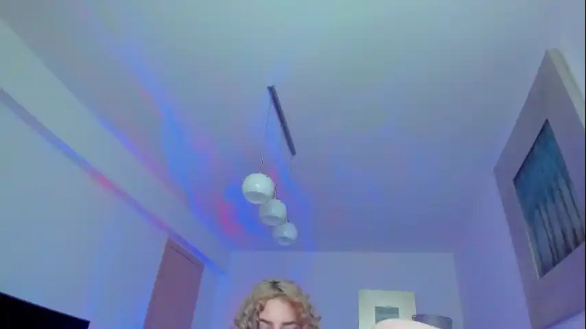 Kylieety – Chaturbate Record Video – 2025-04-24 21:03:30