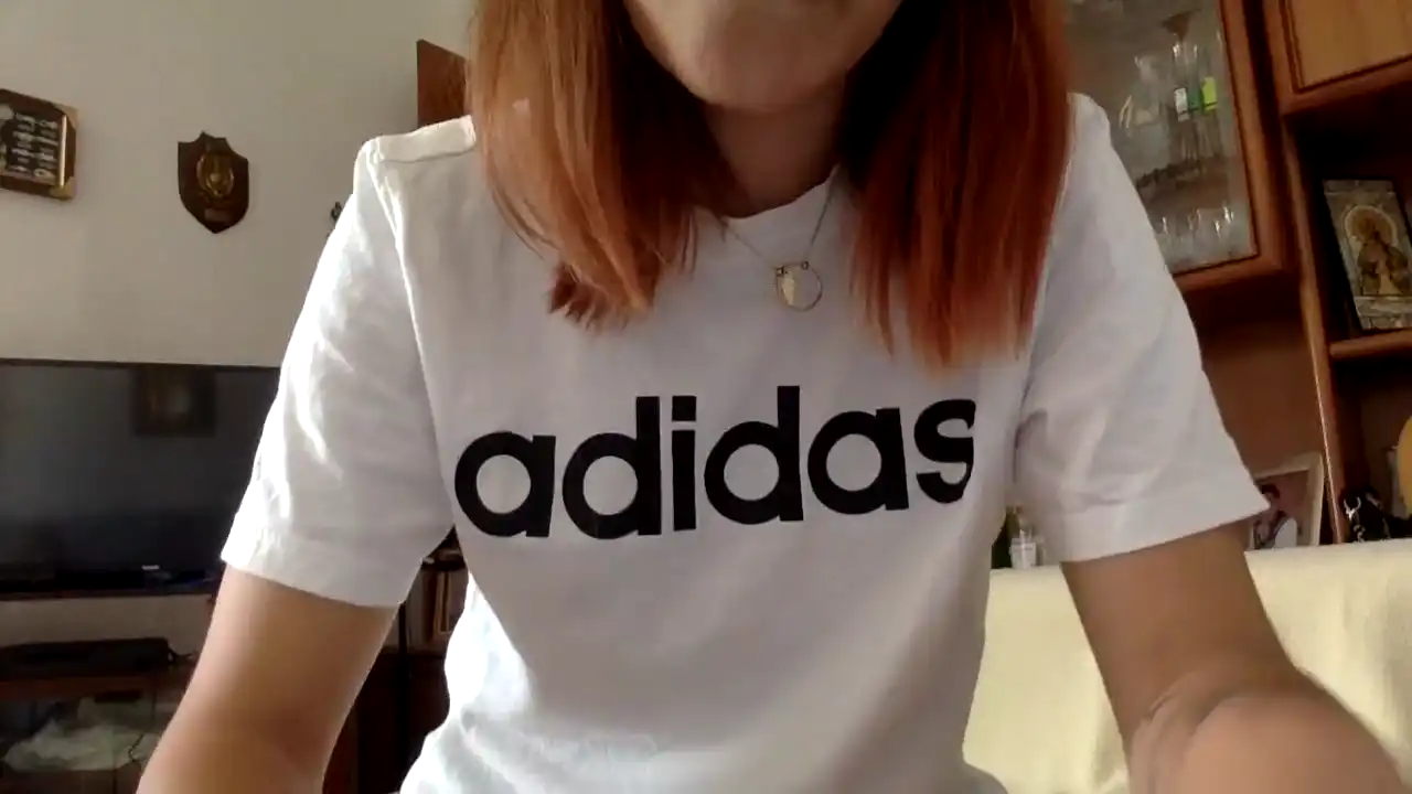 Chloee – Amateur.tv Record Video – 2025-08-21 04:08:28
