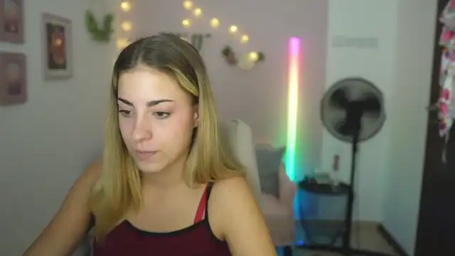 Gia_lopez18 – Myfreecams Record Video – 2025-09-24 19:51:56