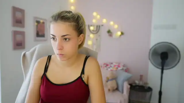 Gia_lopez18 – Myfreecams Record Video – 2025-09-19 22:45:11