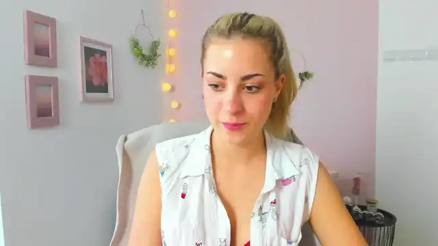 Gia_lopez18 – Myfreecams Record Video – 2025-11-20 06:30:48
