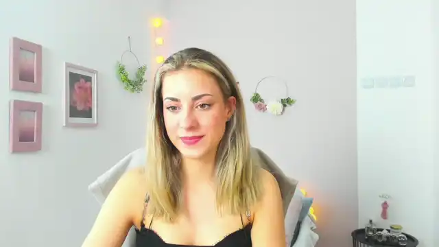 Gia_lopez18 – Myfreecams Record Video – 2025-02-16 11:31:09