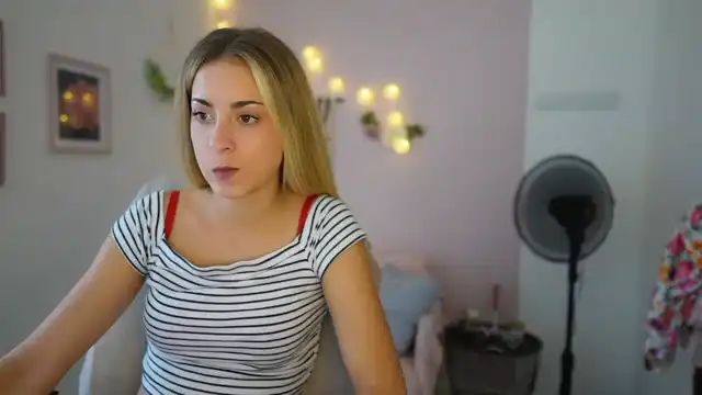 Gia_lopez18 – Myfreecams Record Video – 2025-11-14 12:50:25