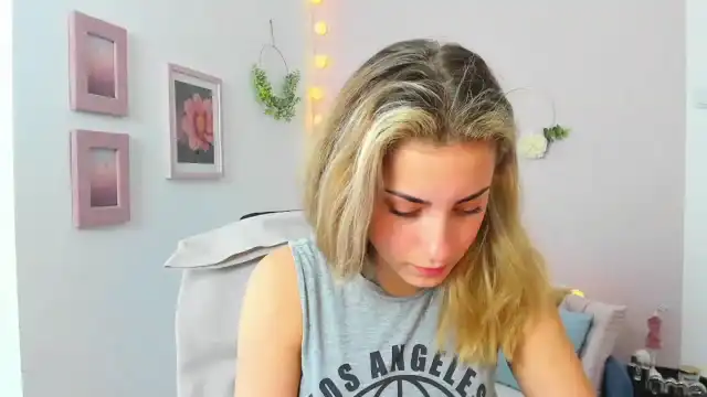 Gia_lopez18 – Myfreecams Record Video – 2025-07-27 09:25:55