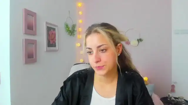 Gia_lopez18 – Myfreecams Record Video – 2025-05-06 21:38:16