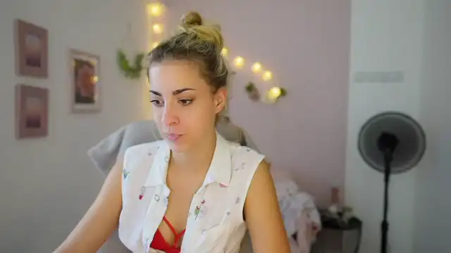 Gia_lopez18 – Myfreecams Record Video – 2025-06-12 10:12:08