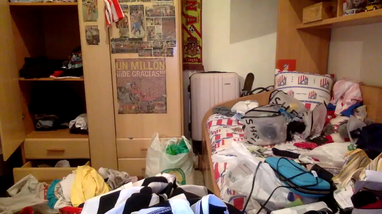 Chloee – Amateur.tv Record Video – 2025-04-04 09:10:03
