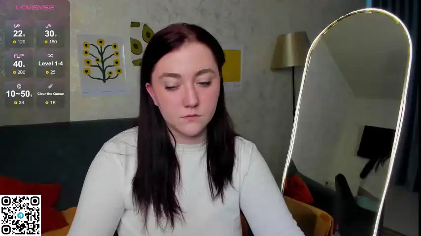 Ur_naughty_girl – Chaturbate Record Video – 2025-05-18 23:33:58