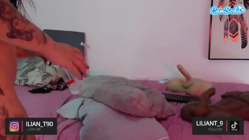 Thayrasmith – Camsoda Record Video – 2025-01-26 07:04:52
