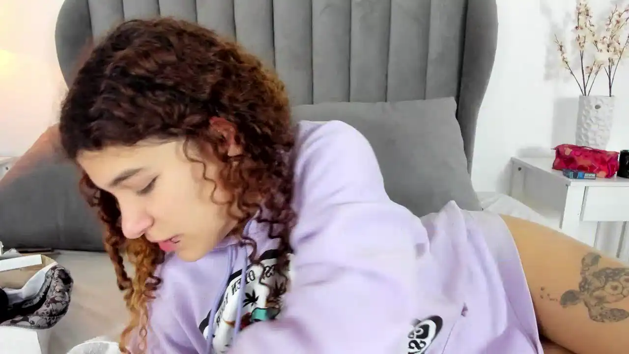Wendybeckett – Xlovecam Record Video – 2025-01-05 11:03:51