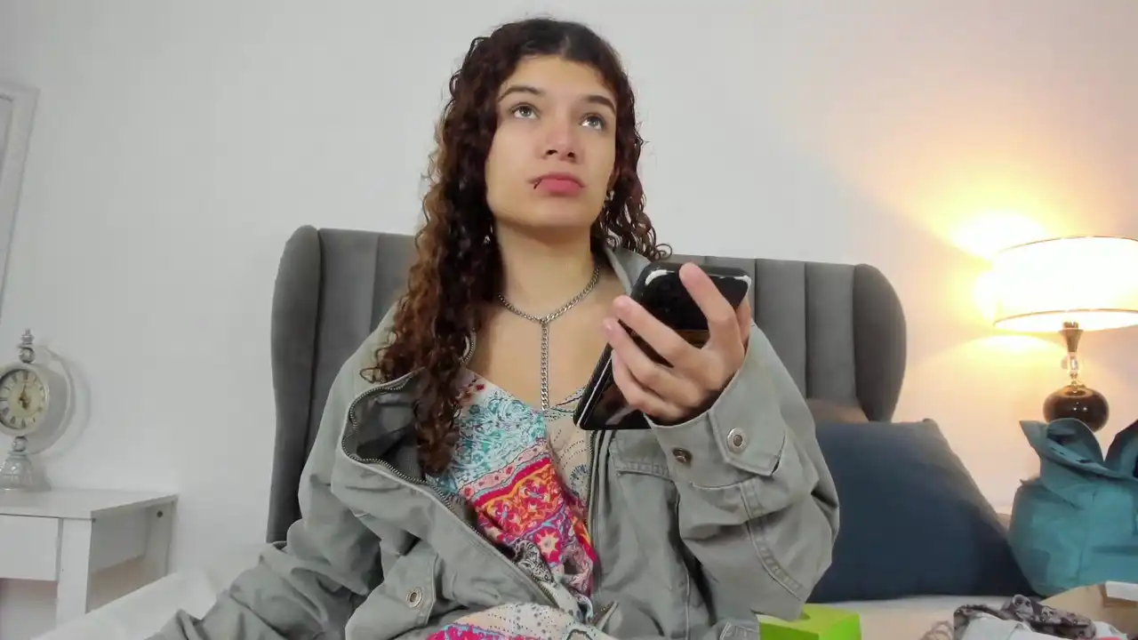 Wendybeckett – Xlovecam Record Video – 2025-06-13 02:06:27