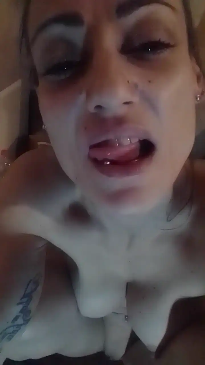 Lalunacomeback – Cam4 Record Video – 2025-06-28 23:26:53