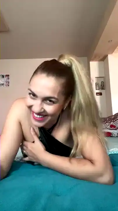 Lory2 – Amateur.tv Record Video – 2025-01-06 06:06:34