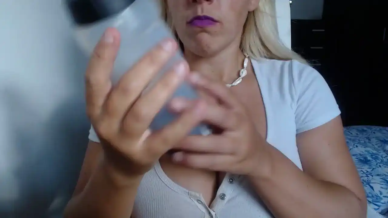 Chika100 – Amateur.tv Record Video – 2025-01-26 01:39:15