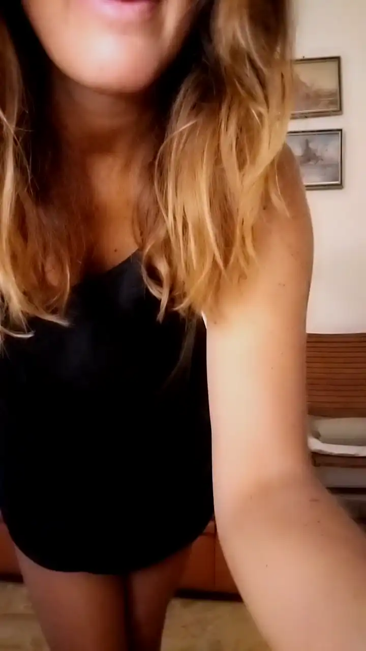 Akemy_room – Cam4 Record Video – 2025-10-23 07:53:00