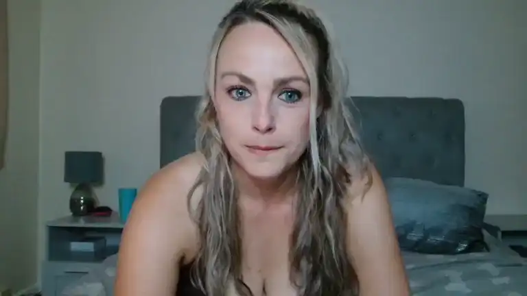 Louiselovesfun – Streamate Record Video – 2025-10-16 05:25:18