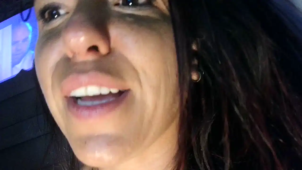 Allyson22andy – Cam4 Record Video – 2025-04-25 09:37:55
