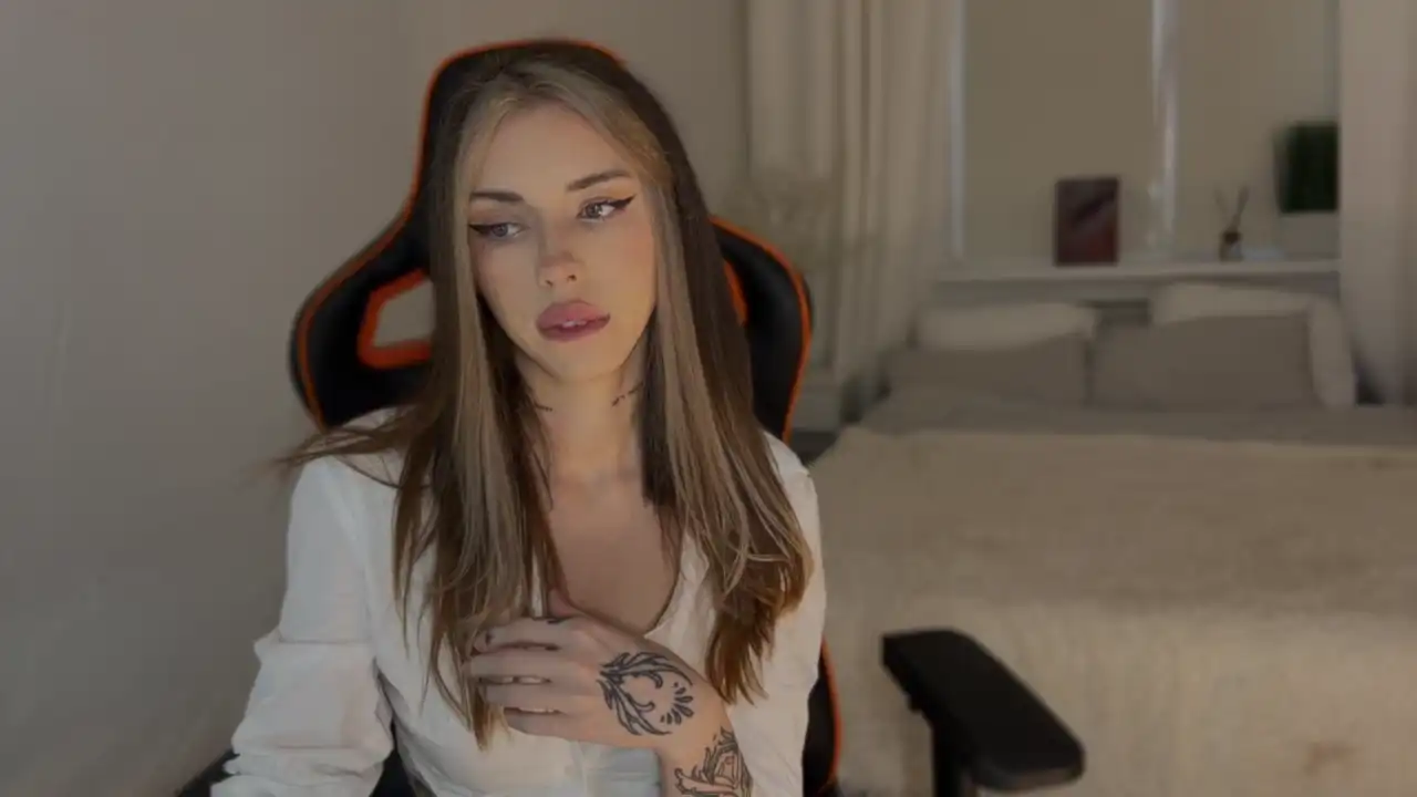 Bast3t – Bongacams Record Video – 2025-11-19 01:01:39