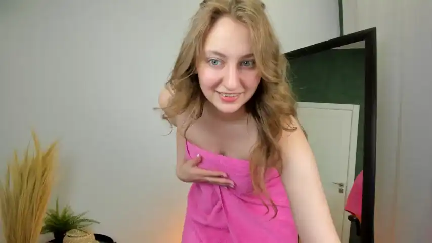 Freya_sunshine – Chaturbate Record Video – 2025-04-22 18:31:21