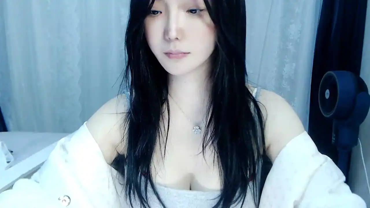 Lililoveapple – Stripchat Record Video – 2026-06-30 02:50:37