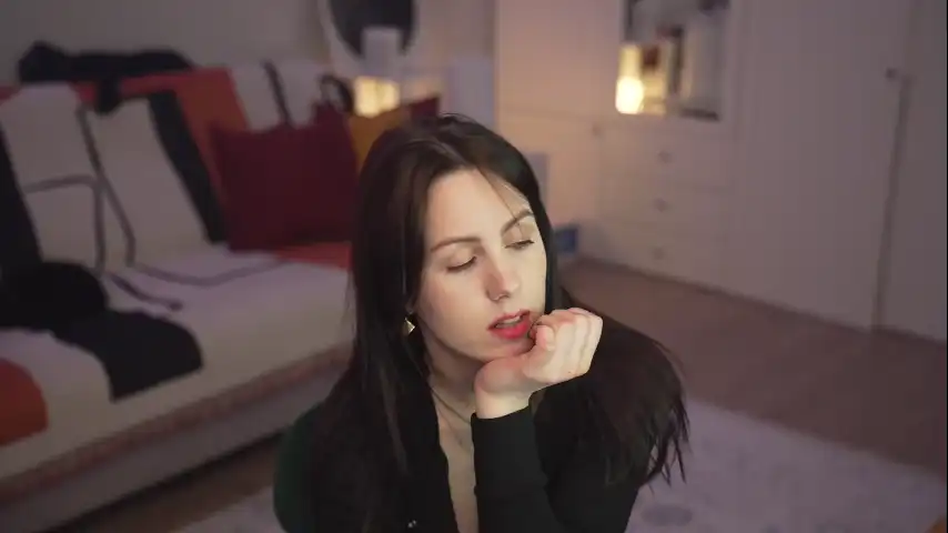 _blackbee_ – Chaturbate Record Video – 2025-06-02 13:44:12