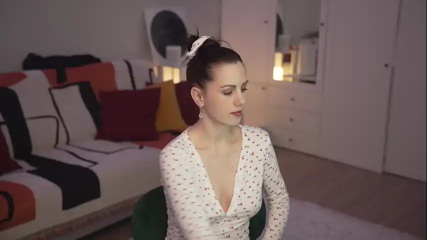 _blackbee_ – Chaturbate Record Video – 2025-04-30 20:05:01