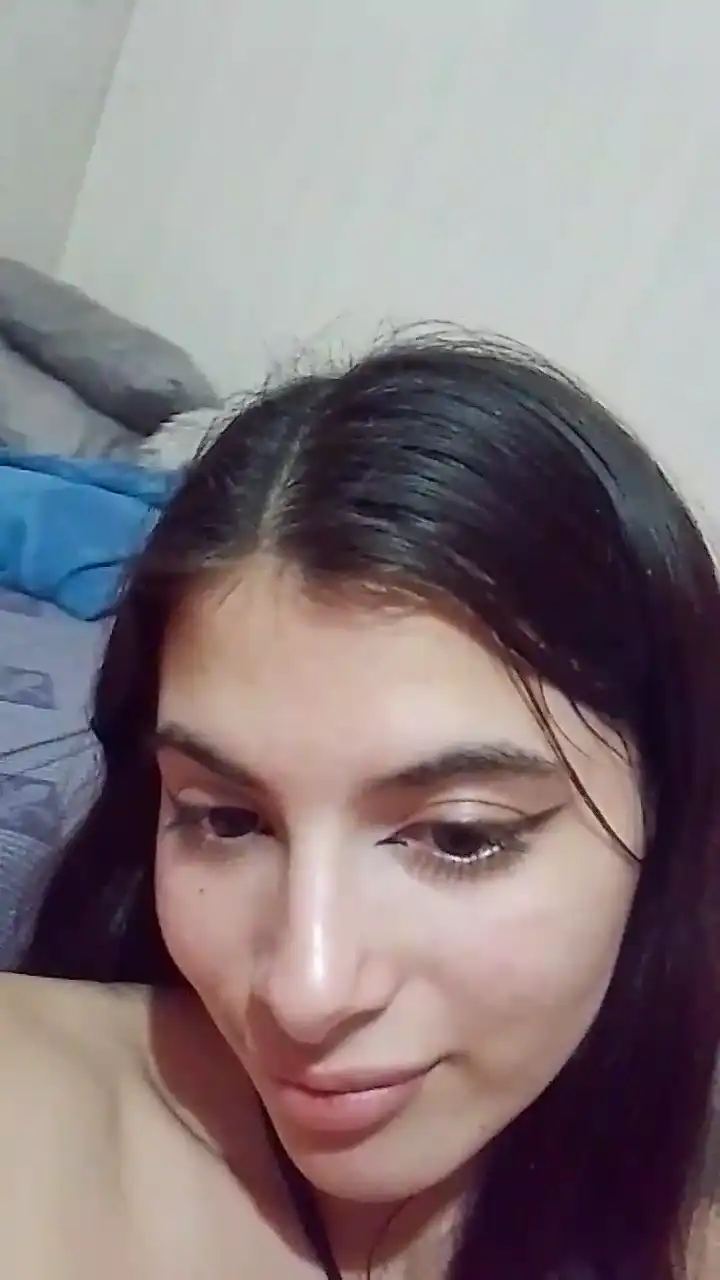 Bugsandlolla – Cam4 Record Video – 2025-02-22 04:52:42