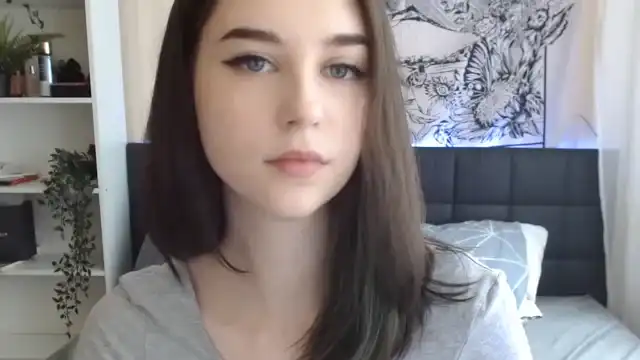 Elsief_ – Myfreecams Record Video – 2025-02-28 04:28:46
