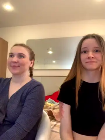 Radiants_two – Stripchat Record Video – 2025-04-27 22:00:33