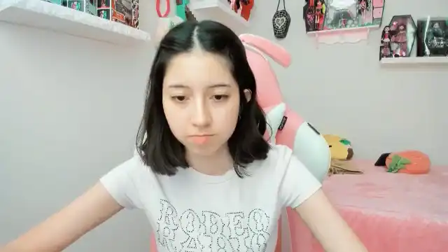 Cherrycute666 – Myfreecams Record Video – 2025-08-06 17:01:02