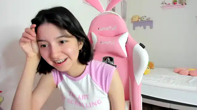 Cherrycute666 – Myfreecams Record Video – 2025-05-19 14:20:57