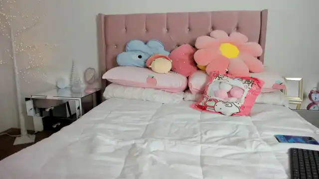 Cherrycute666 – Myfreecams Record Video – 2025-04-19 09:30:42