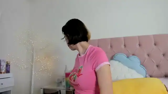 Cherrycute666 – Myfreecams Record Video – 2025-05-15 02:41:18