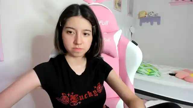 Cherrycute666 – Myfreecams Record Video – 2025-01-03 10:09:38