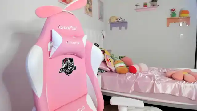 Cherrycute666 – Myfreecams Record Video – 2025-04-13 09:55:24
