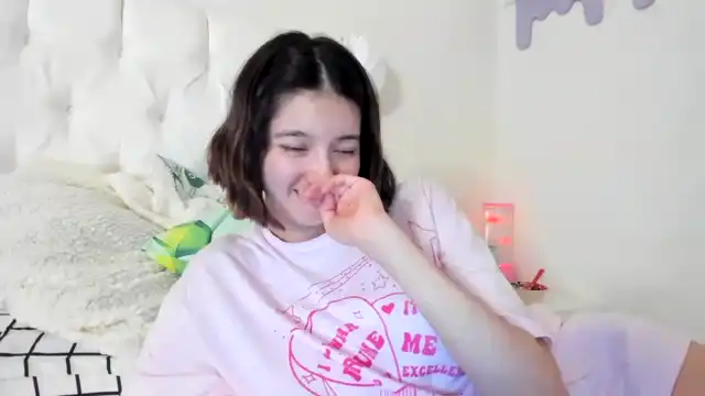 Cherrycute666 – Myfreecams Record Video – 2025-05-17 16:39:30