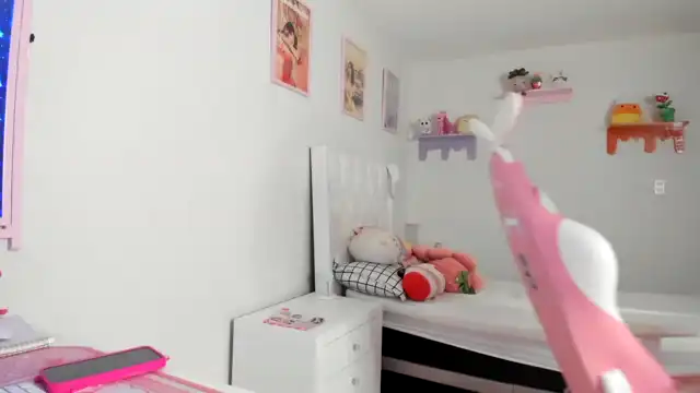 Cherrycute666 – Myfreecams Record Video – 2025-04-17 16:28:15