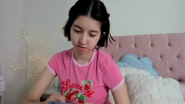 Cherrycute666 – Myfreecams Record Video – 2026-01-11 17:02:16
