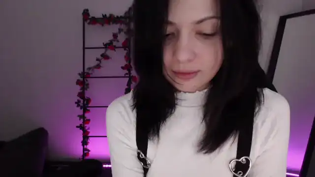 Roomtoavoid – Myfreecams Record Video – 2025-09-13 17:01:14